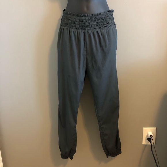 aerie easy jogger